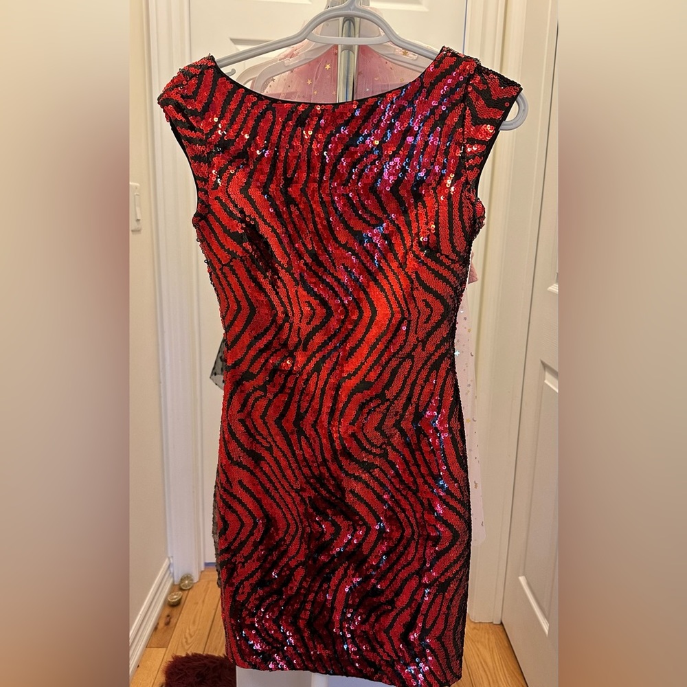 NWOT Guess  Sequin Dress  Zebra pattern 💃